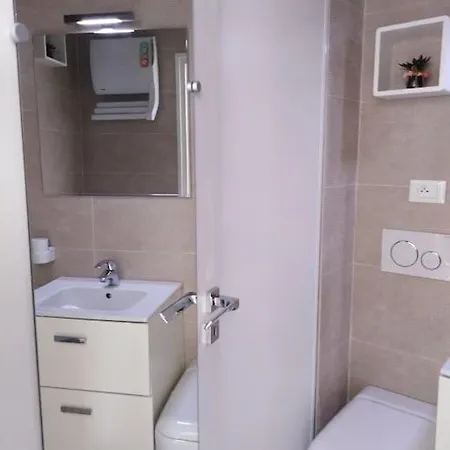 Les Delphes, Tres Beau 2p Proche Et Monaco Apartament *