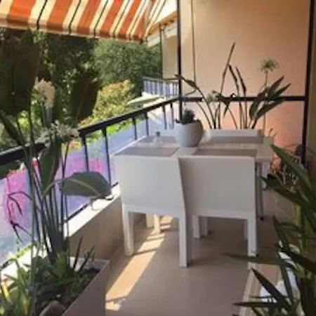 Les Delphes, Tres Beau 2p Proche Et Monaco 公寓