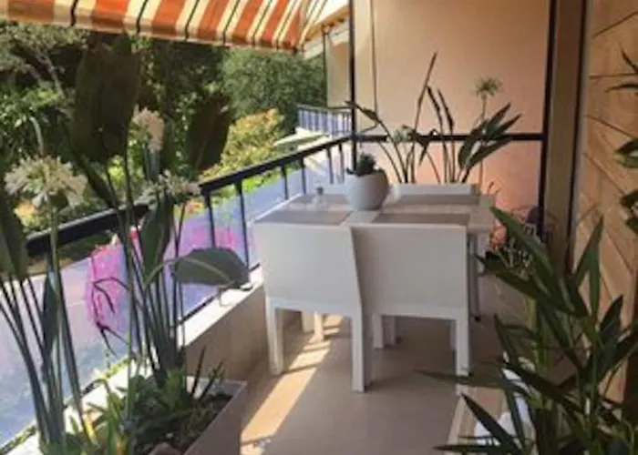 Les Delphes, Tres Beau 2p Proche Et Monaco דירה